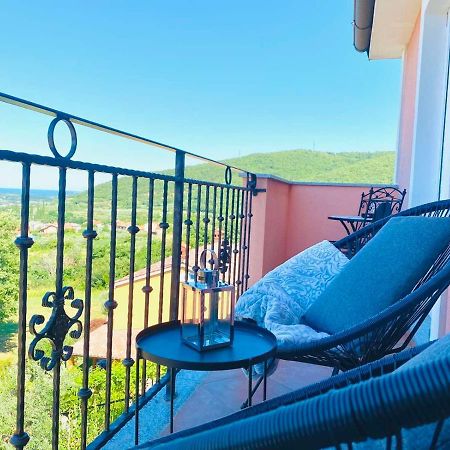 Apartma Mija-Dekani Kültér fotó