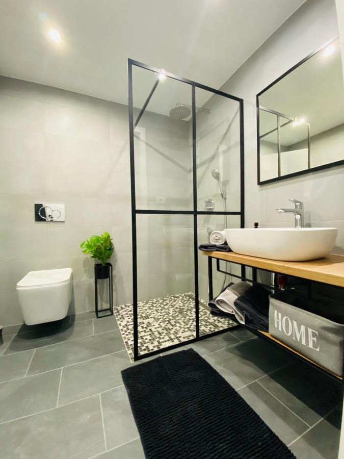 Apartma Mija-Dekani Kültér fotó