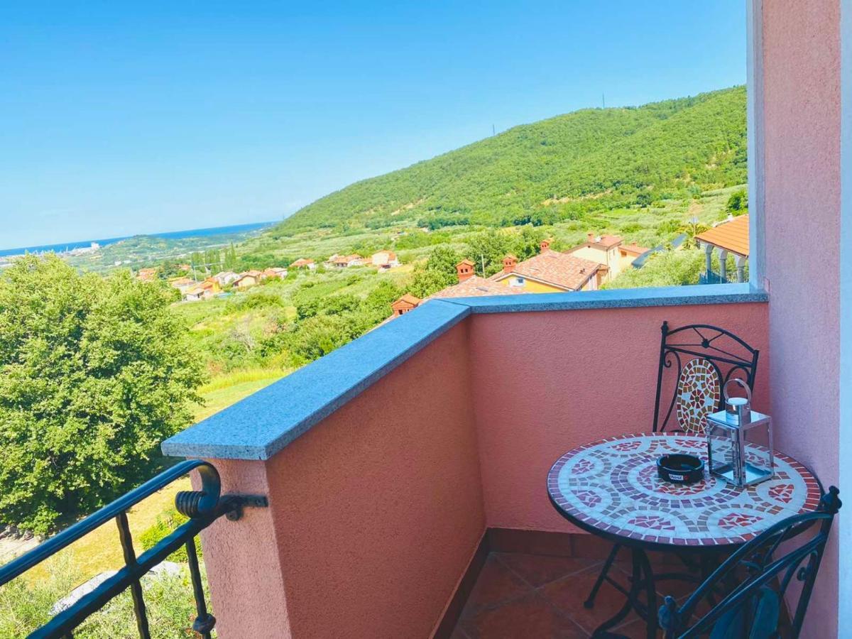Apartma Mija-Dekani Kültér fotó